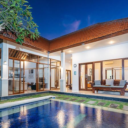 Mahayana Villa Batu Belig - Close To The Beach Чангу Экстерьер фото