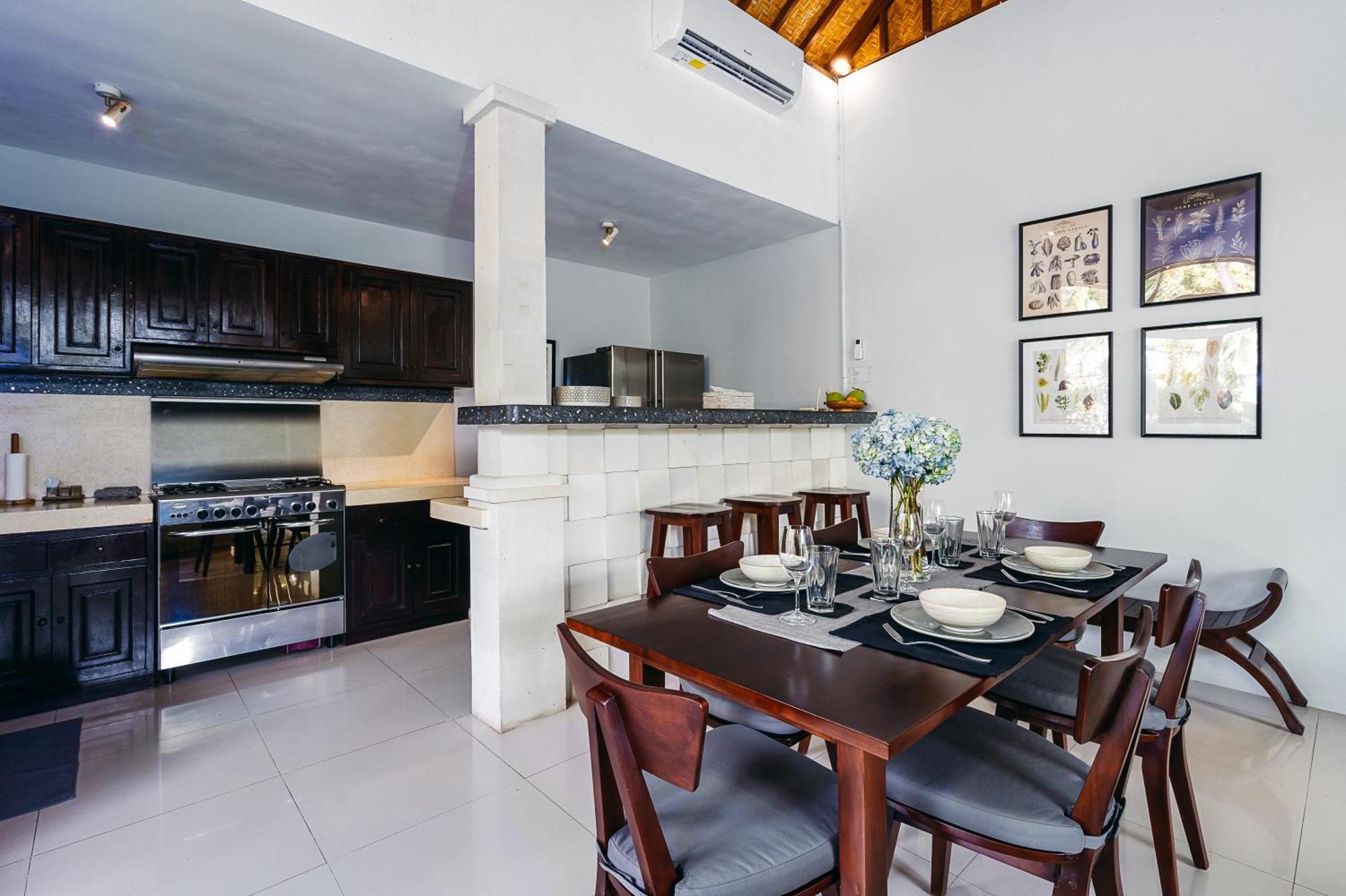 Mahayana Villa Batu Belig - Close To The Beach Чангу Экстерьер фото